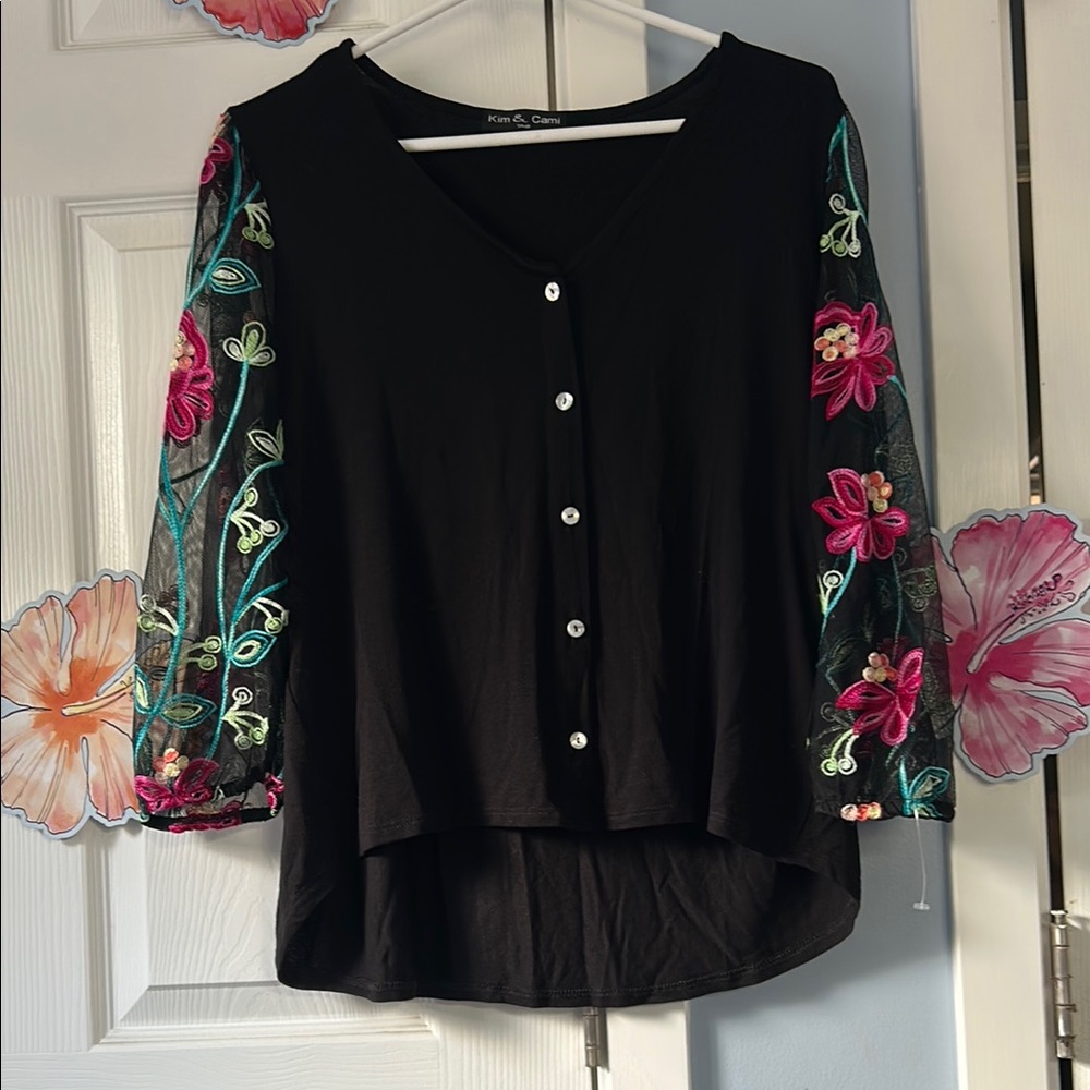 Kim & Cami Black and Pink Asymmetrical Blouse